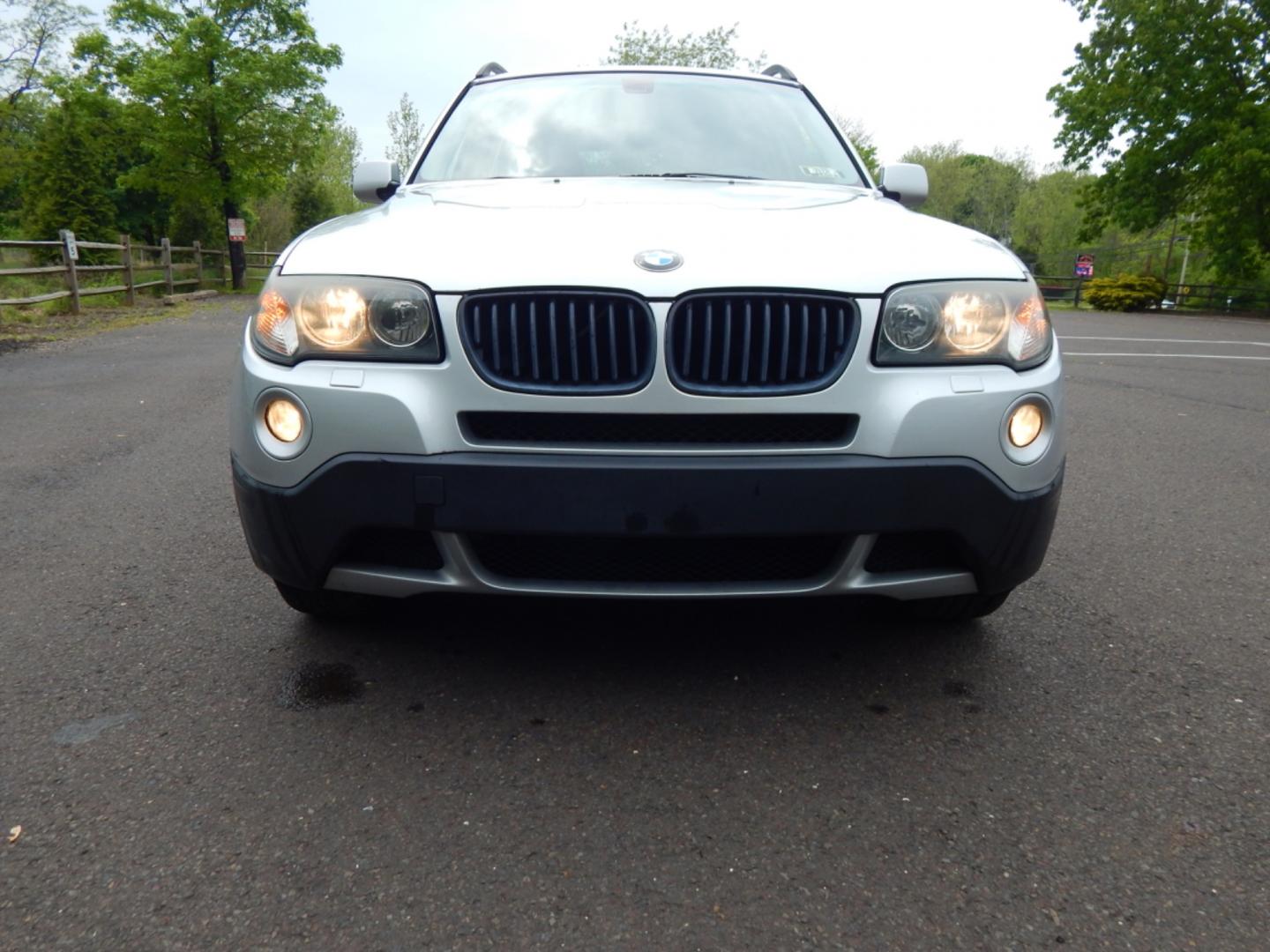 2009 Silver /Black Leather BMW X3 (WBXPC93499W) with an 3.0L 6 Cylinder engine, Automatic transmission, located at 6528 Lower York Road, New Hope, PA, 18938, (215) 862-9555, 40.358707, -74.977882 - Here we have a 2009 BMW X3 with a 3.0L 6 cylinder putting power to all four wheels via an automatic transmission. Options include: black leather, keyless entry, tilt steering wheel, cruise control, dual power seats, power windows/locks/mirrors, AM/FM/CD radio, 18 inch alloy wheels, power moonroof, r - Photo#6